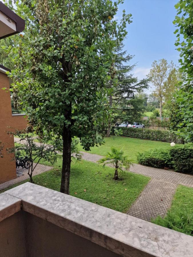 Casa Vittoria Sirmione Punta Gro Con Piscina Apartment ภายนอก รูปภาพ